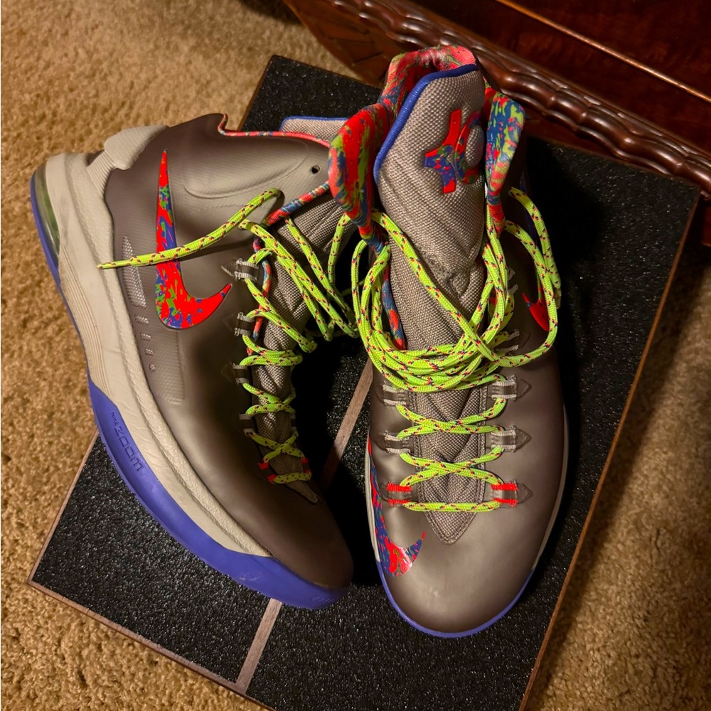 Nike KD V “psychedelic”